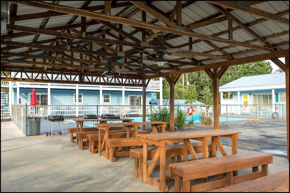 Marina Inn & Event Center photo 11