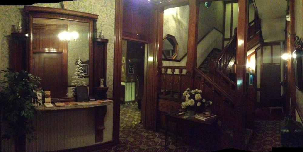 Biltmore Suites Hotel photo 31