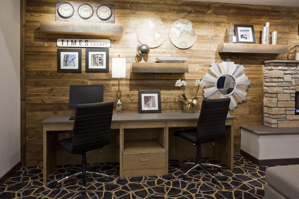 GrandStay Cannon Falls photo 23