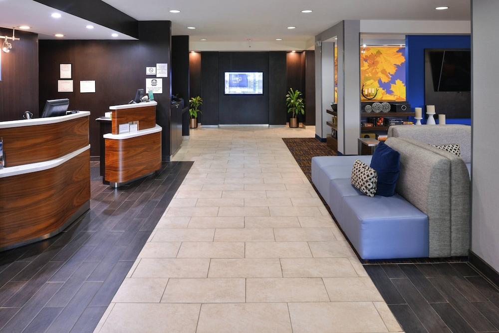 Courtyard Suwanee by Marriott photo 4