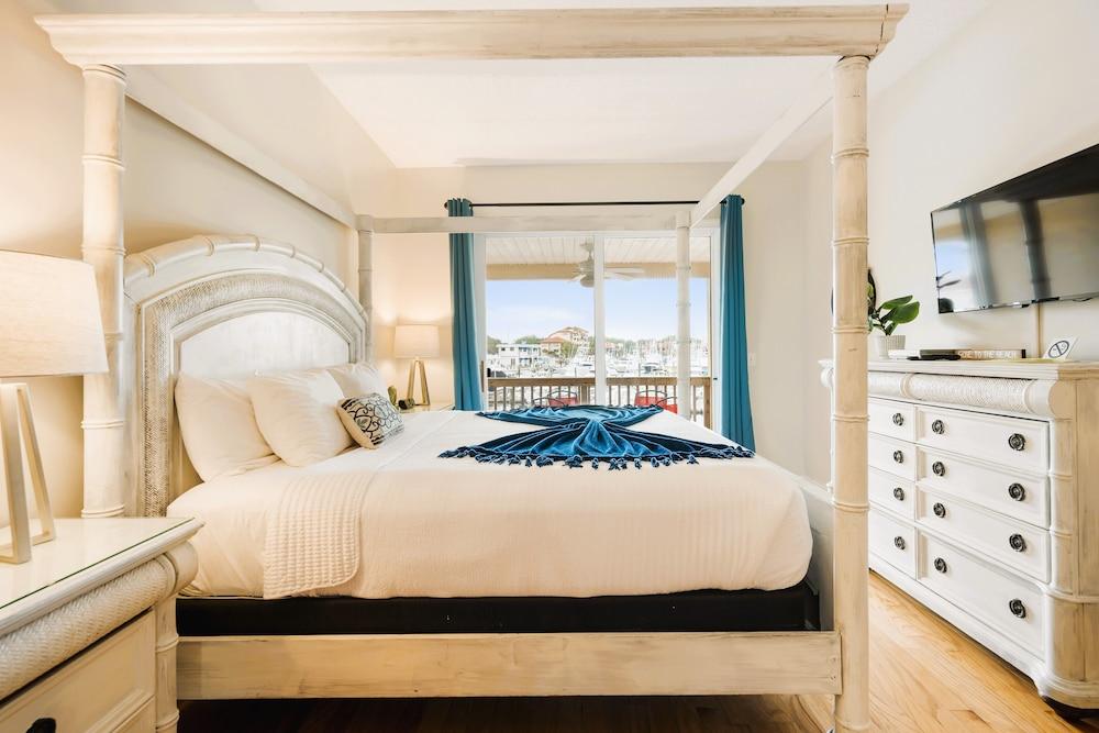 Inn at Camachee Harbor by Coolvacay photo 53