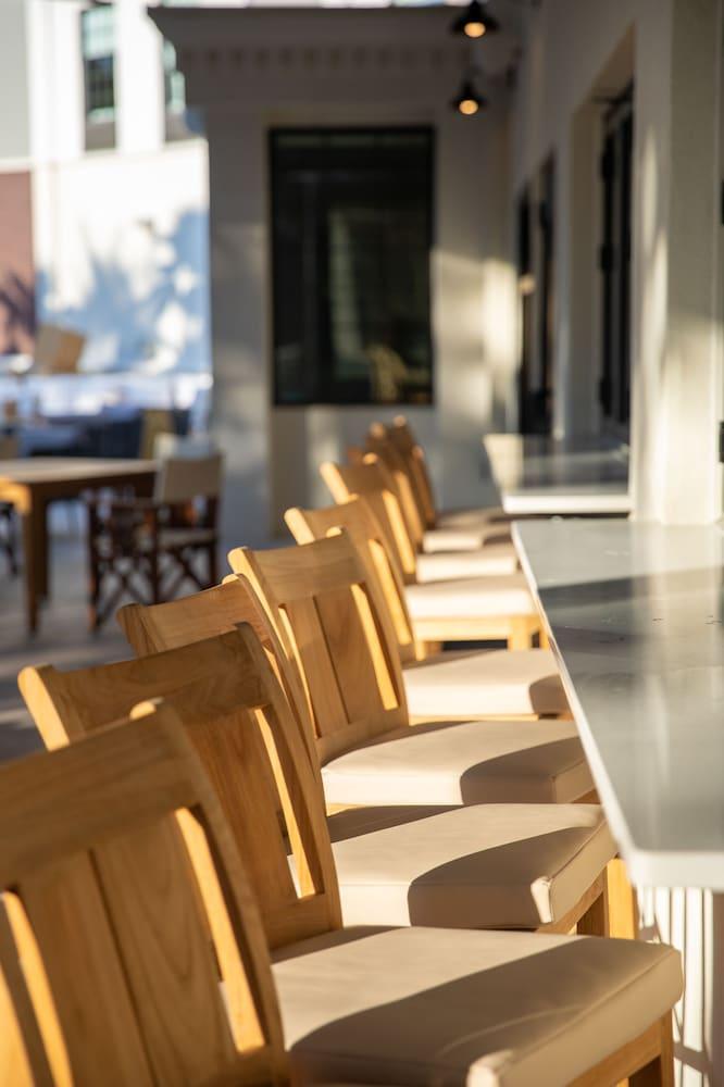 Hotel Indigo Mount Pleasant by IHG photo 62