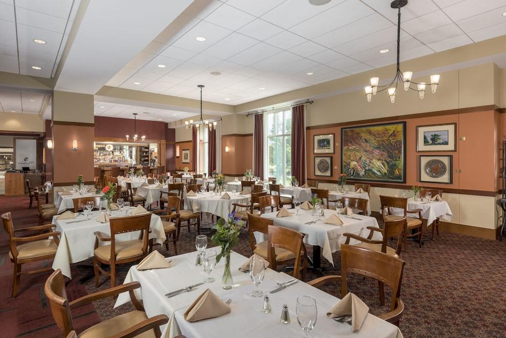 The Inn at Virginia Tech and Skelton Conference Center photo 25