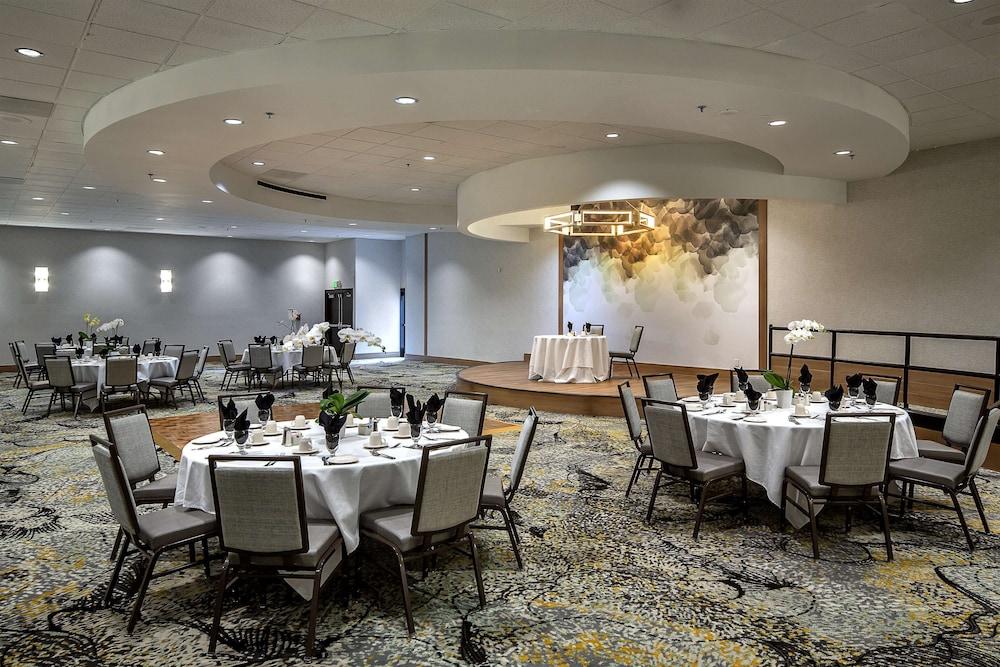 DoubleTree by Hilton Hotel Modesto photo 57