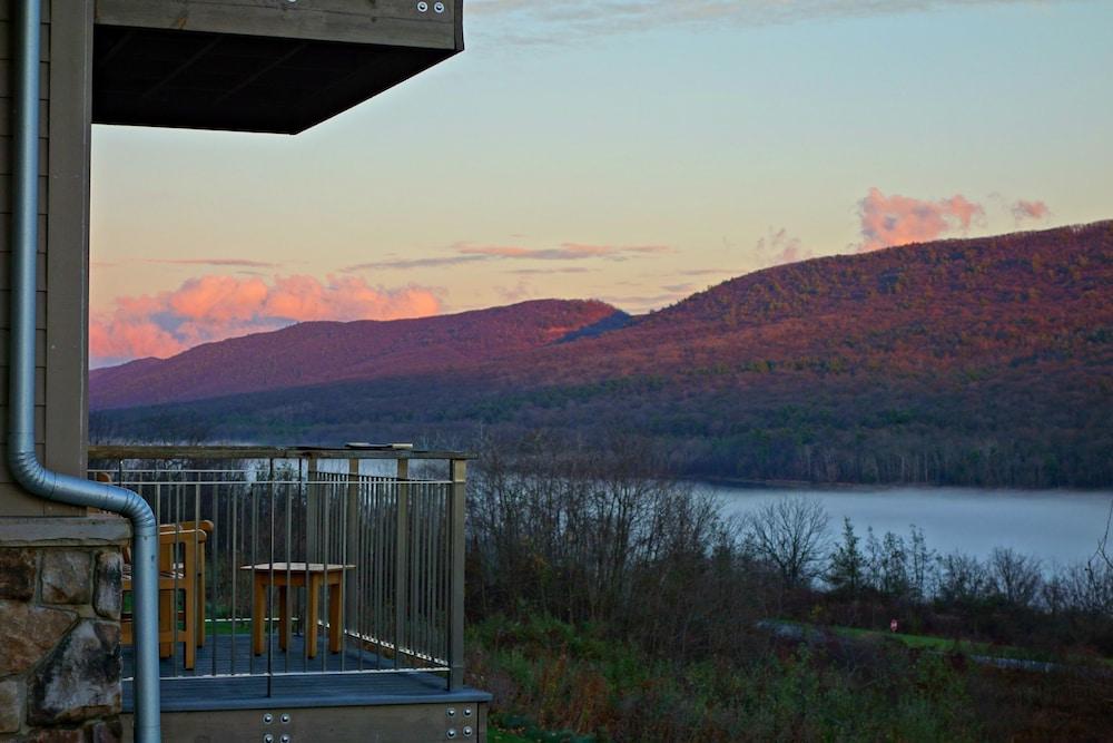 Nature Inn At Bald Eagle photo 15