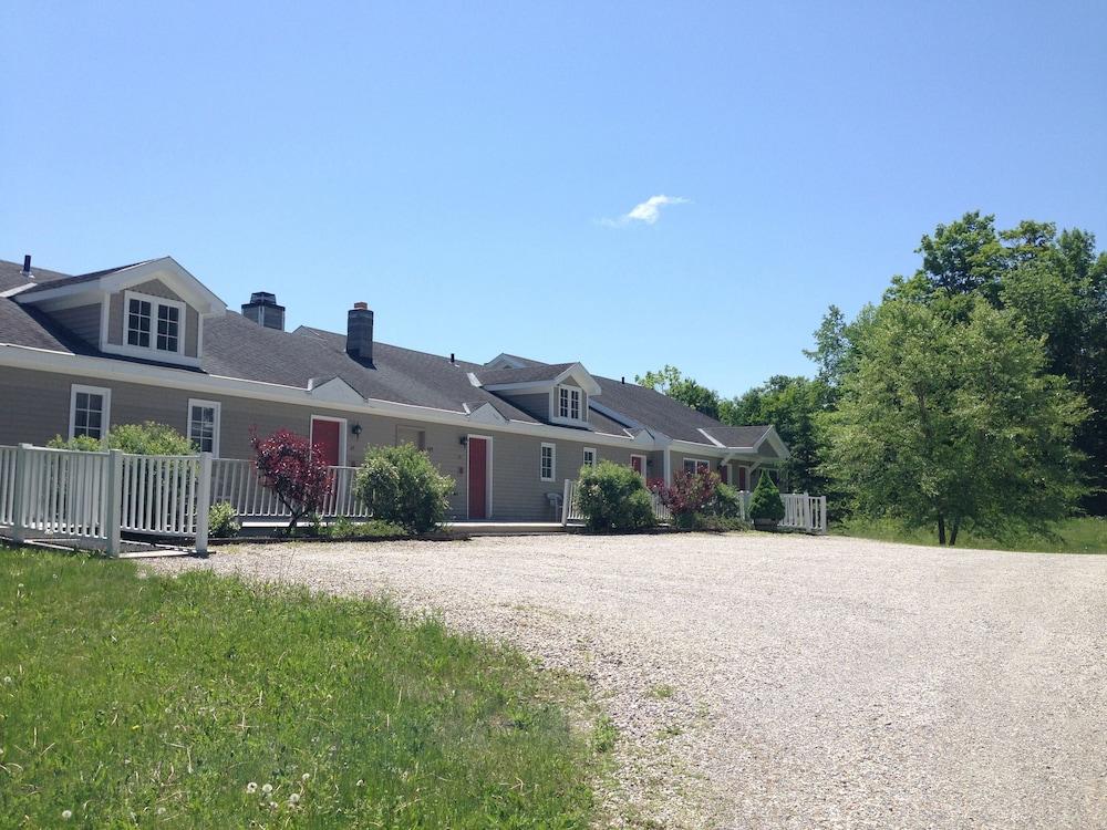 The INN at Willow Pond photo 10