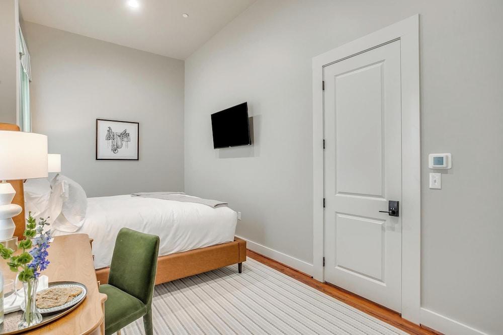 Nutt House Hotel photo 69