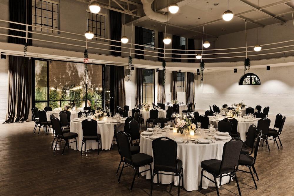 The Guild Hotel, San Diego Downtown, a Marriott Tribute Portfolio Hotel photo 71