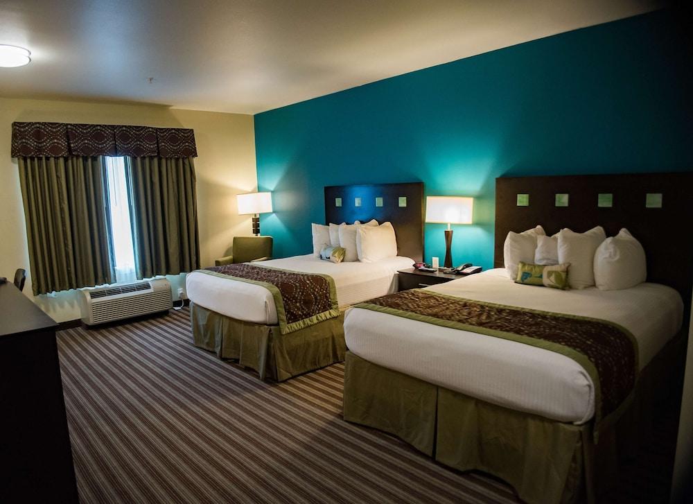 Best Western Plus Desoto Inn & Suites photo 13