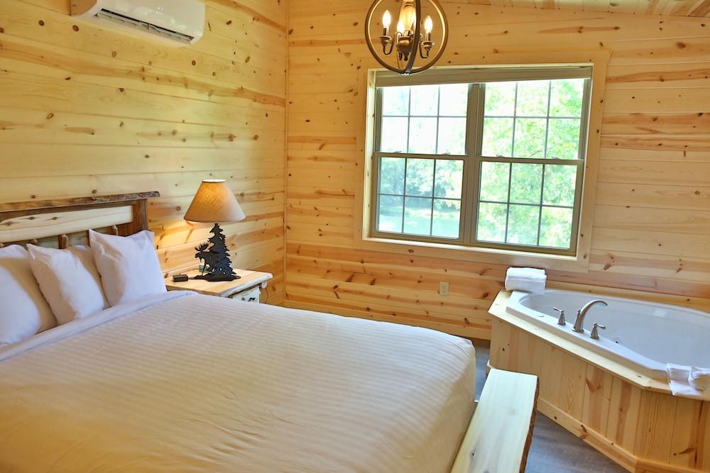 Cricket Hill Lodge & Cabins photo 48