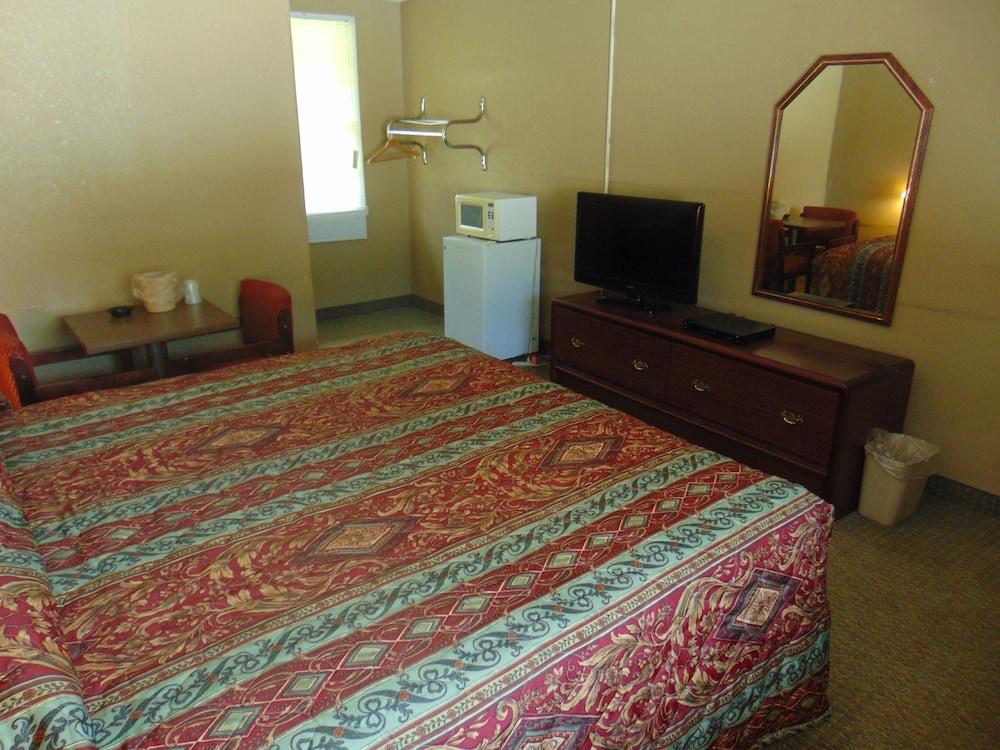 Westbrook Motel photo 5