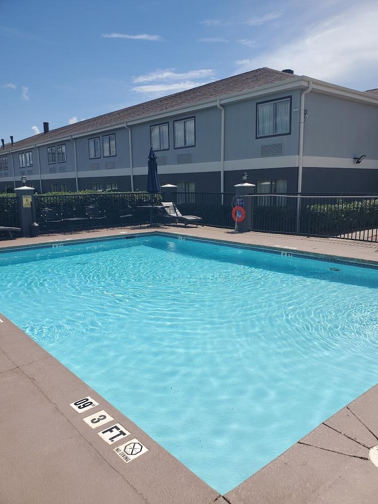 Quality Inn Prattville I-65 photo 18