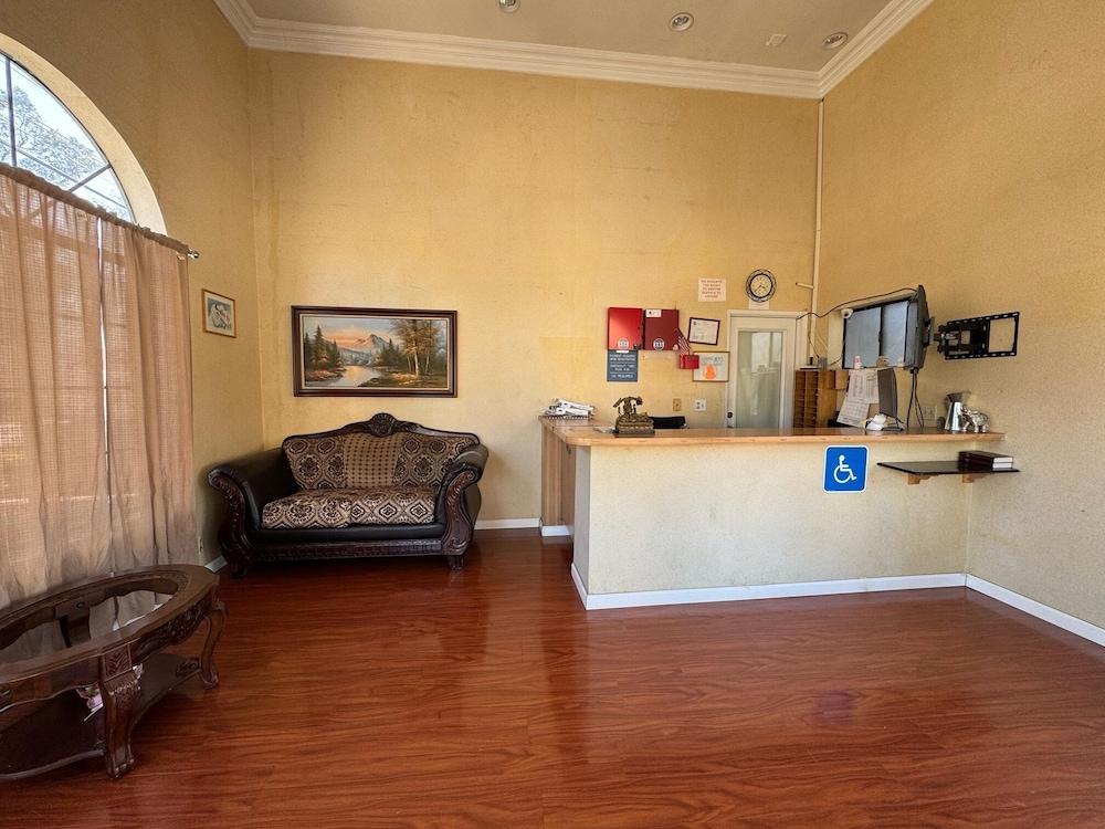 Vista Motel - Riverside photo 11