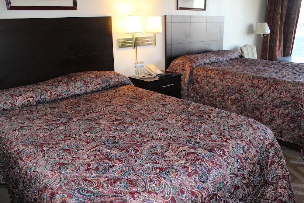Tourway Inn photo 7