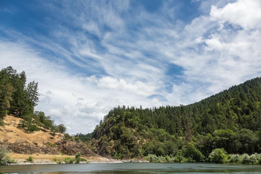 Morrison's Rogue River Lodge photo 12