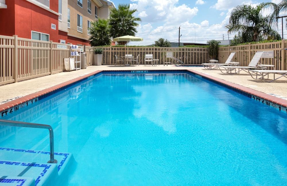Fairfield Inn and Suites by Marriott Laredo photo 14