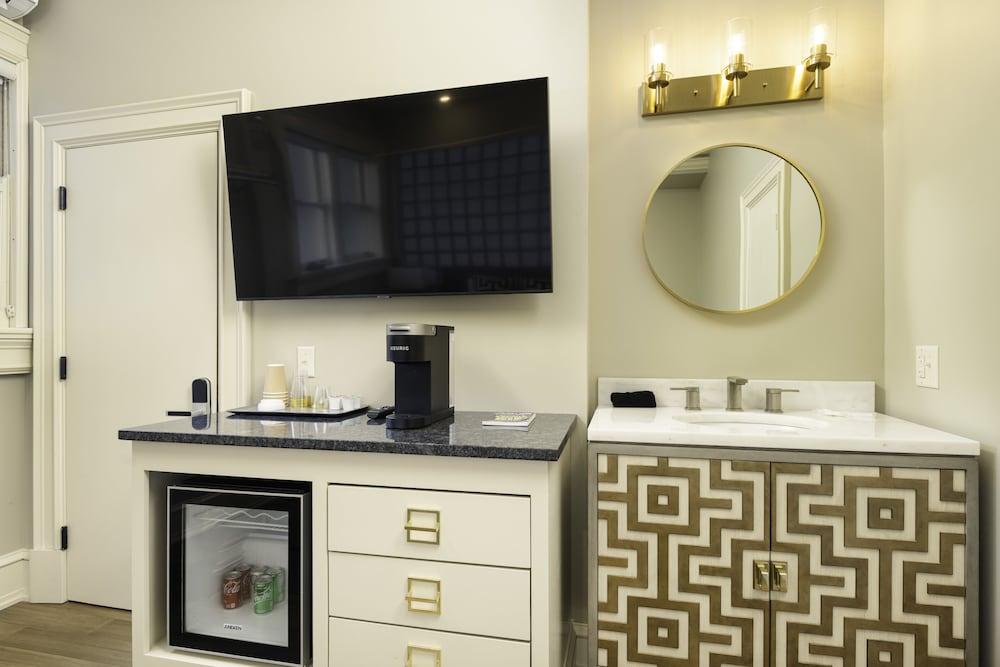 The Edward Hotel photo 15