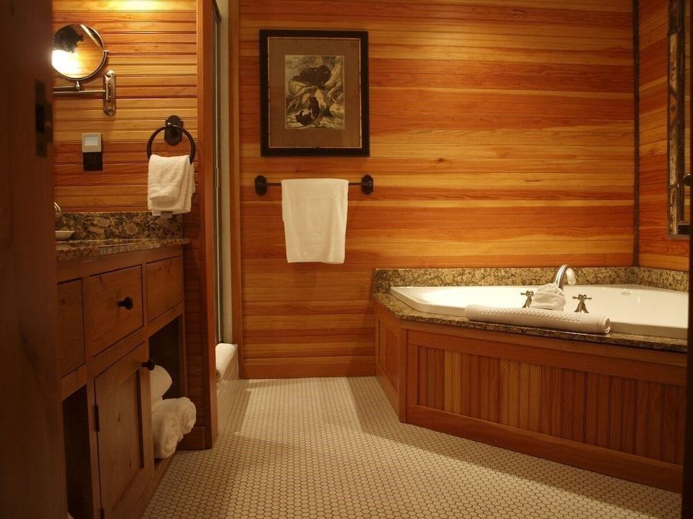 The Whiteface Lodge photo 13