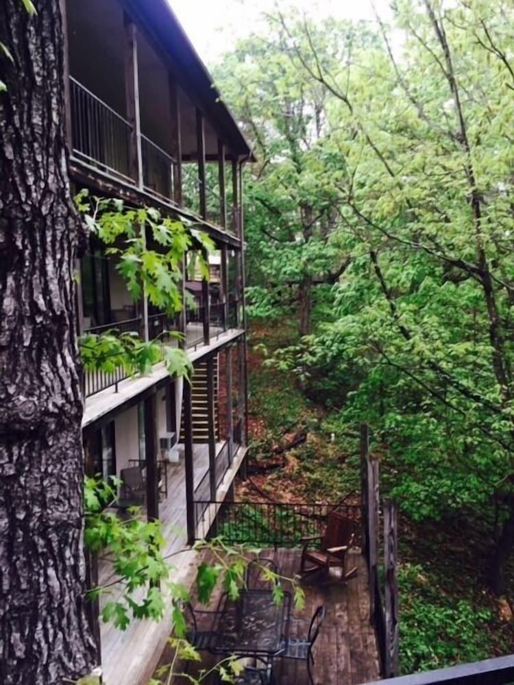 Compton Ridge Resort photo 6