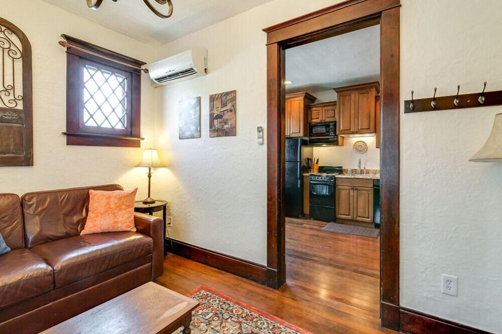 Aspenwood Manor South photo 95
