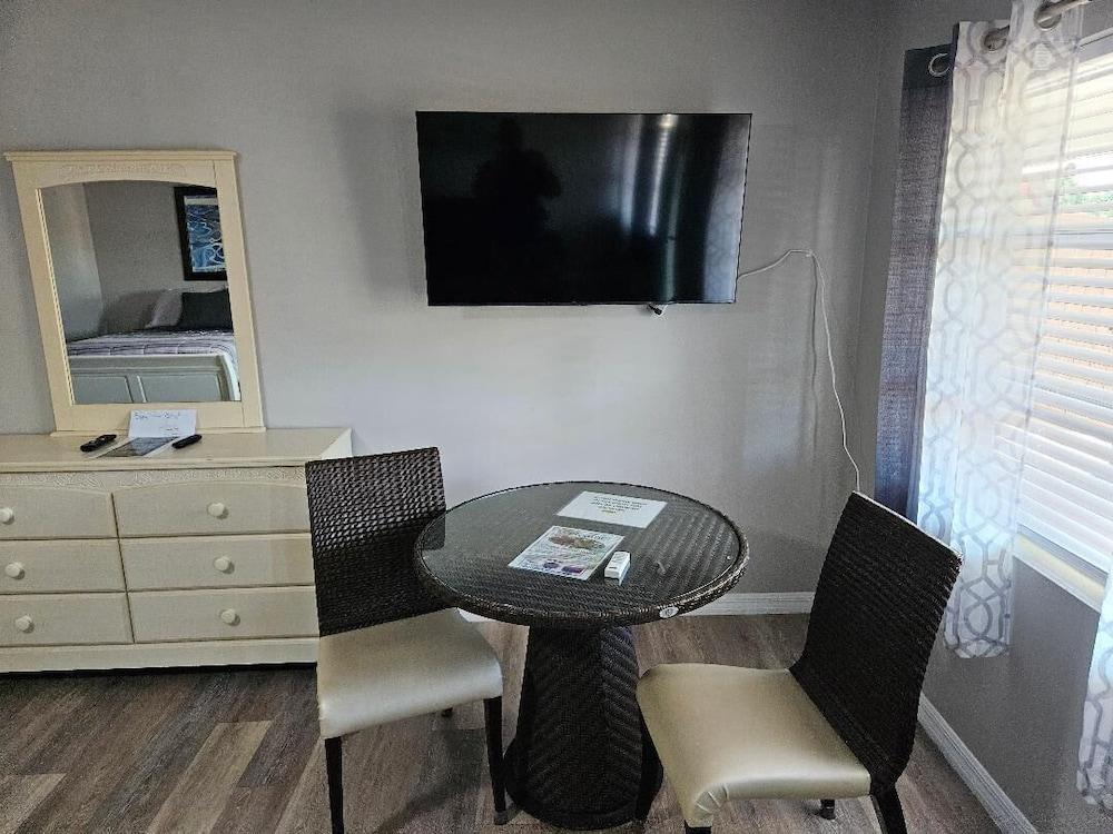 Liberty Hill Executive Inn photo 10
