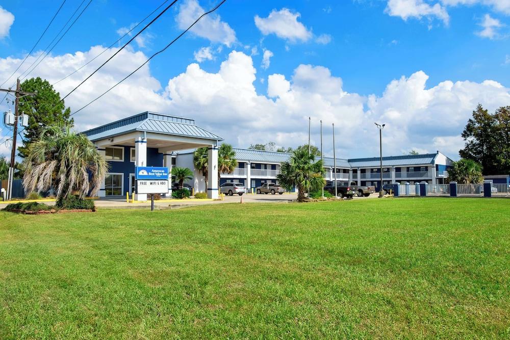 Americas Best Value Inn Gonzales photo 1