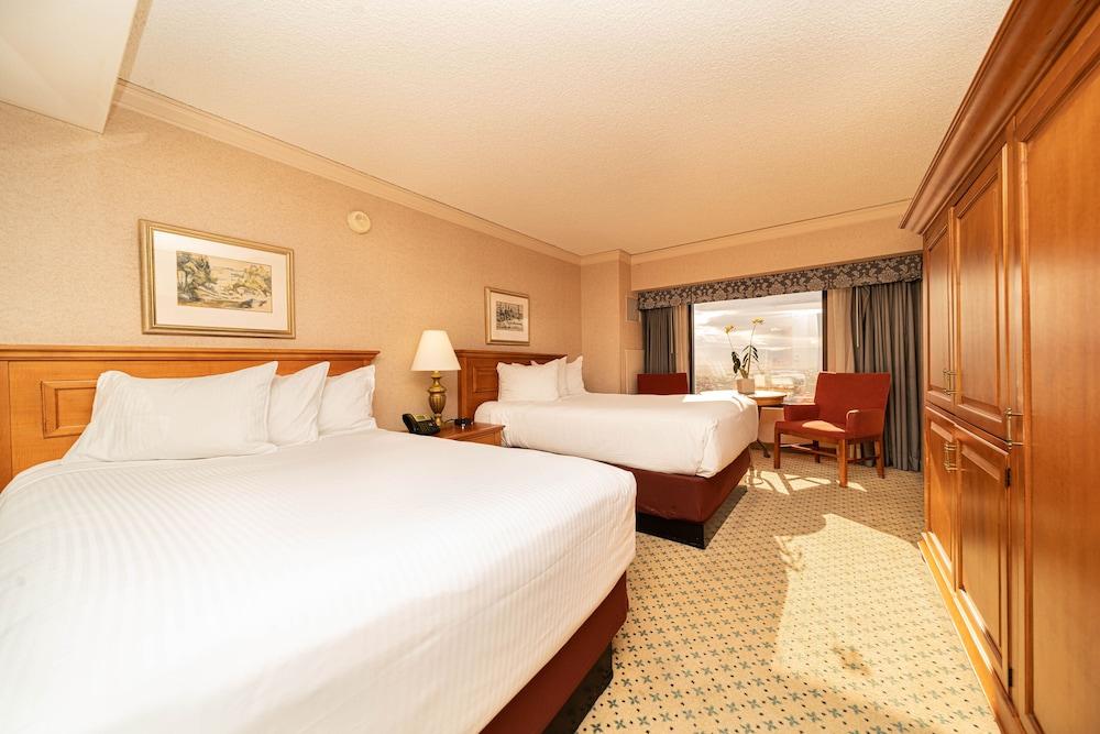 Reno Suites photo 28