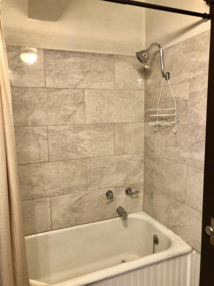 Trucountry Inn photo 36