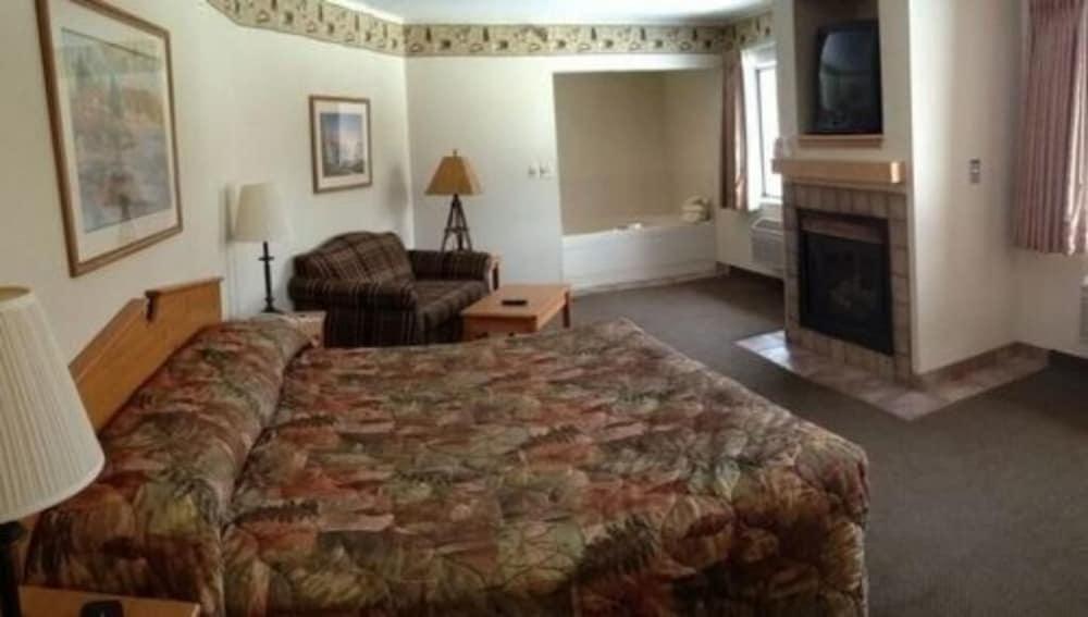 Oveson Pelican Lake Resort and Inn photo 3