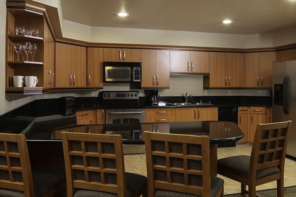 The Platinum Hotel photo 19