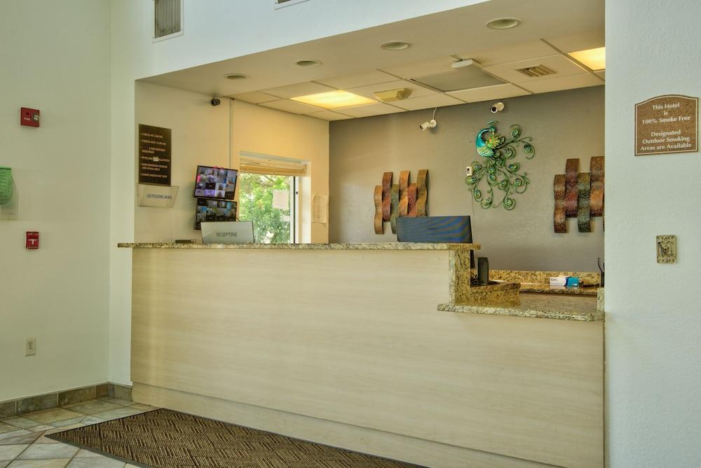 Clearwater Hotel photo 31