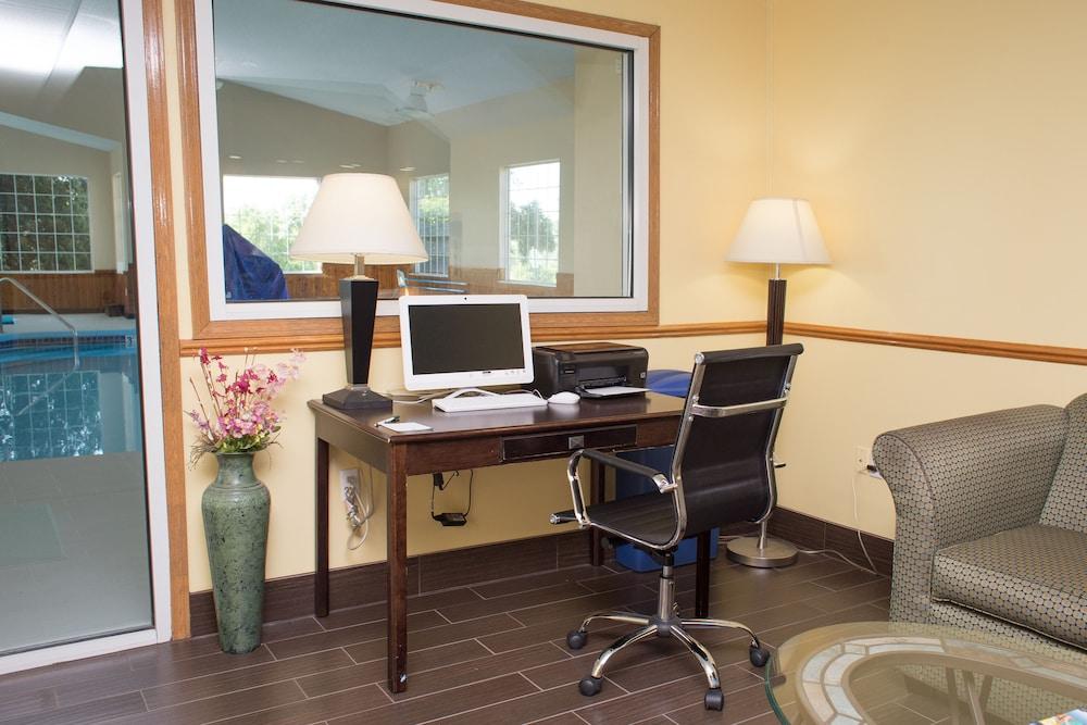 Quality Inn Edgerton photo 45