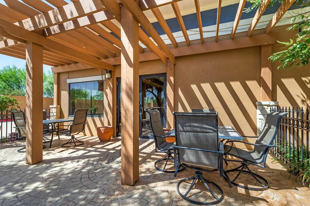 Best Western Plus Lytle Inn & Suites photo 13