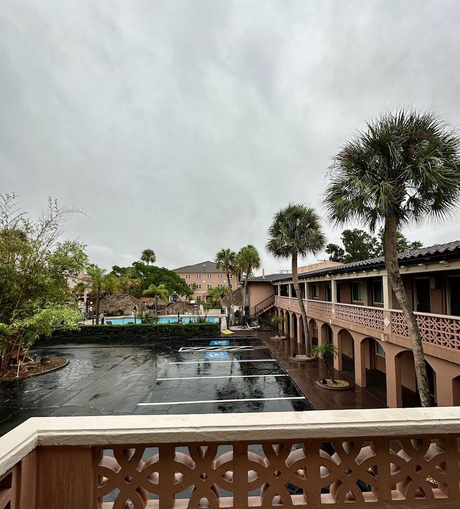 Tahitian Inn photo 70