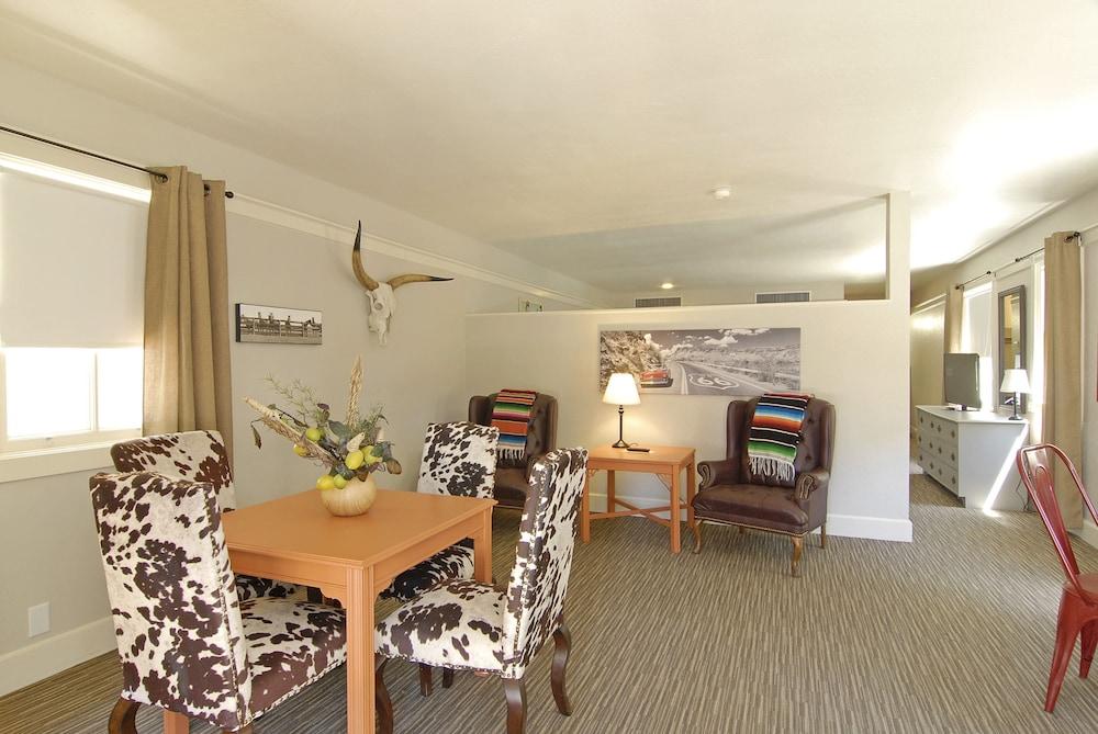 Palm Canyon Hotel & RV Resort photo 61