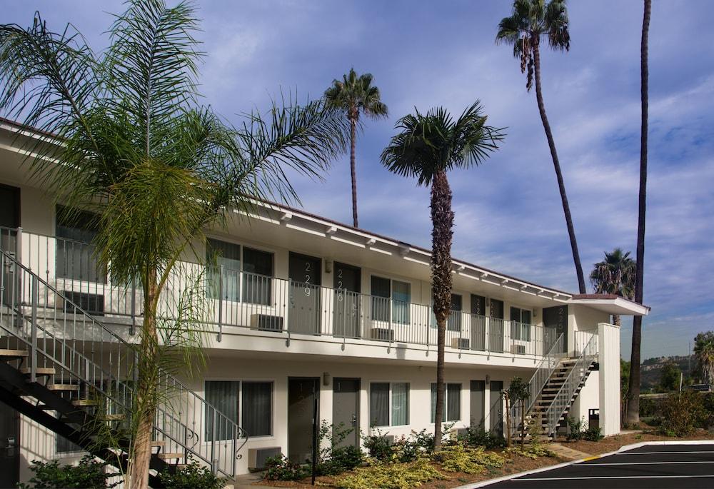 Hotel Iris - San Diego photo 39