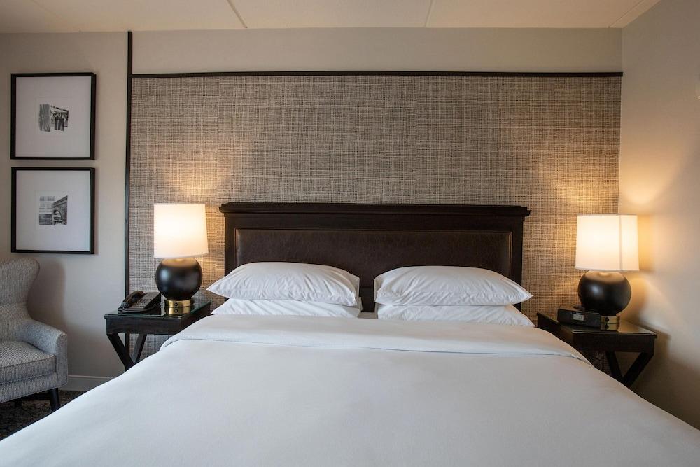 Sheraton Chicago Northbrook Hotel photo 12
