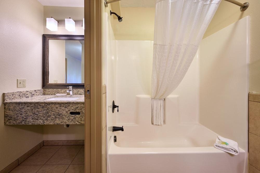 Mountain Valley Lodge photo 12