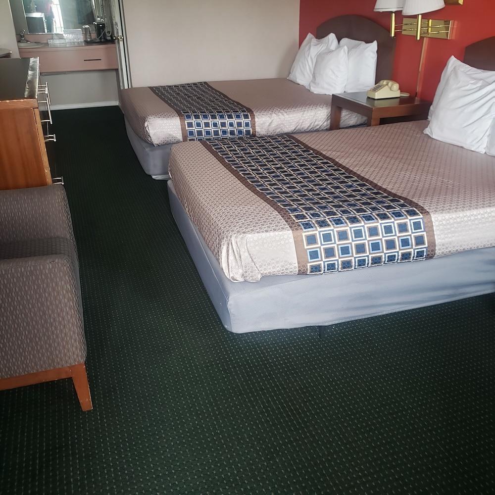 Branson King Resort and Suites photo 64