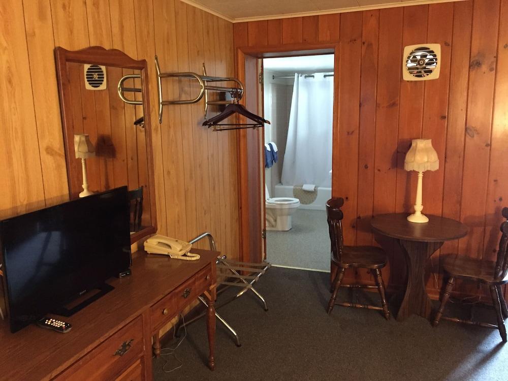 Blue Sky Motel photo 9