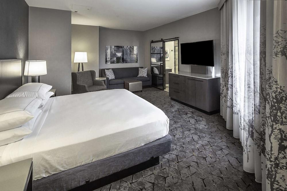 DoubleTree by Hilton Hotel Modesto photo 20