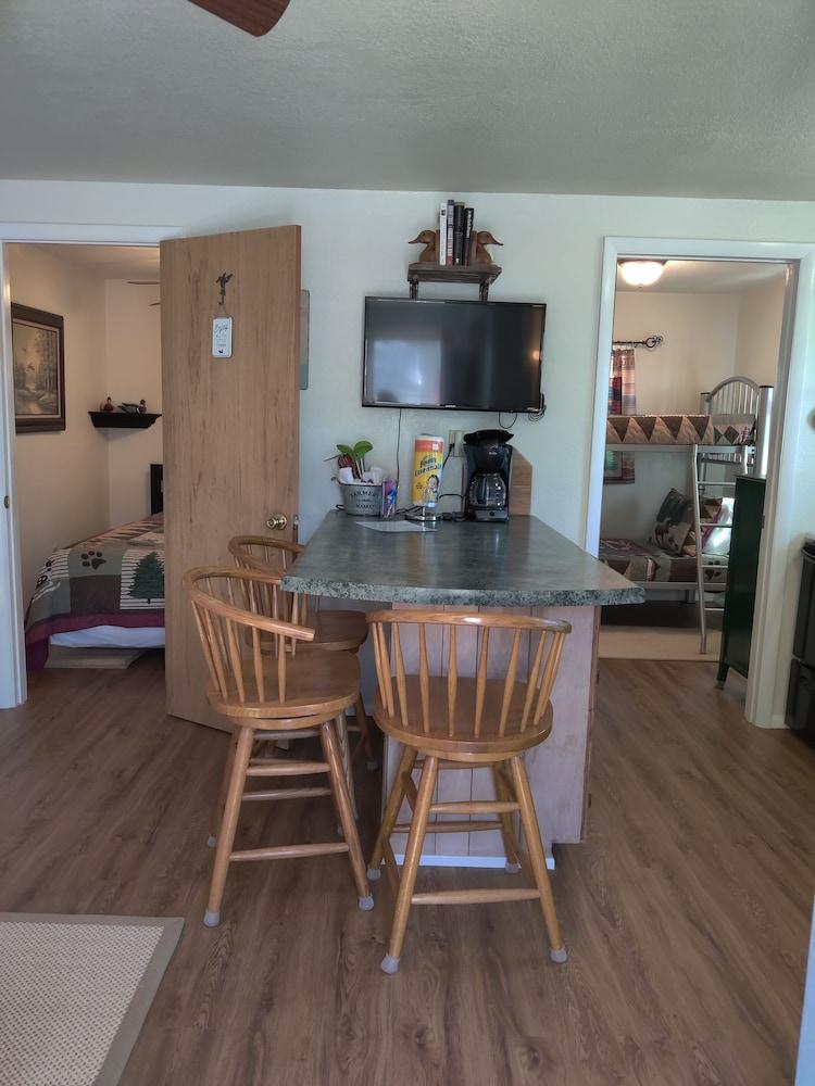 Kellers Kove Cabin and RV Resort photo 5