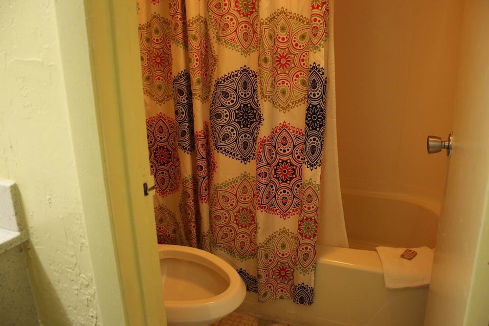 Lambert Inn photo 7