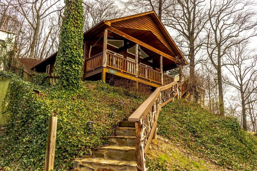 The Chimney Rock Inn & Cottages photo 93