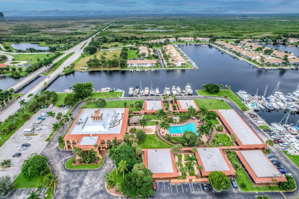 Port of the Islands Everglades Adventure Resort photo 27