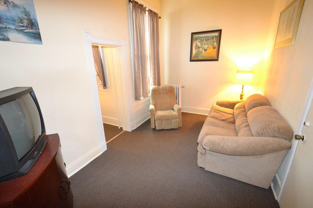 Perfect Stay Inn & Suites photo 27