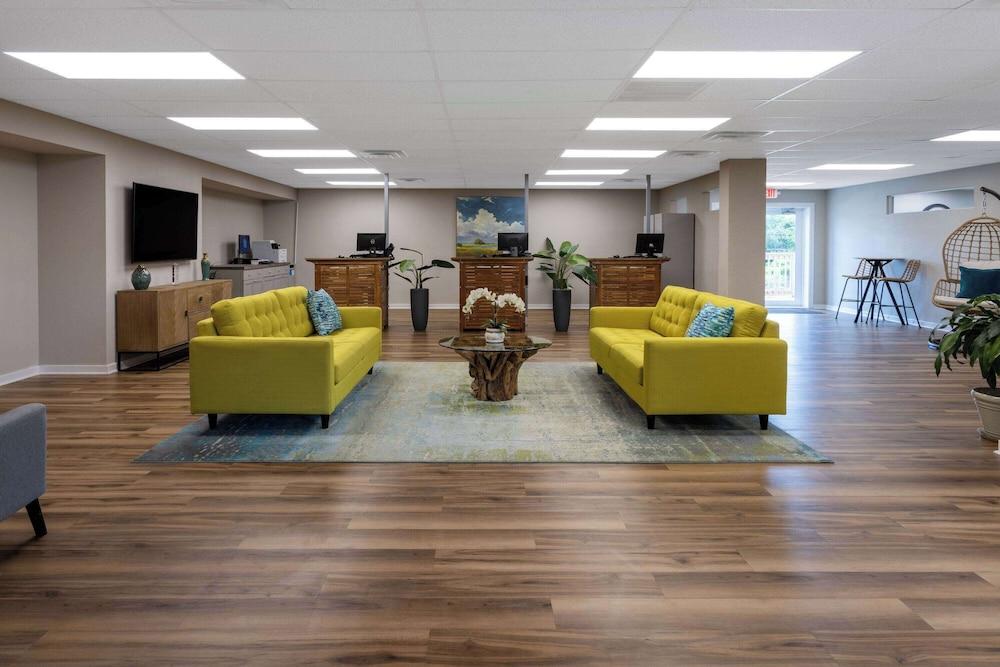 Atlantic Beach Resort, a Ramada by Wyndham photo 3