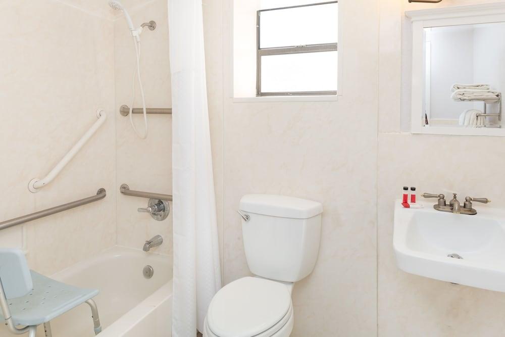 Ocean Reef Hotel photo 25