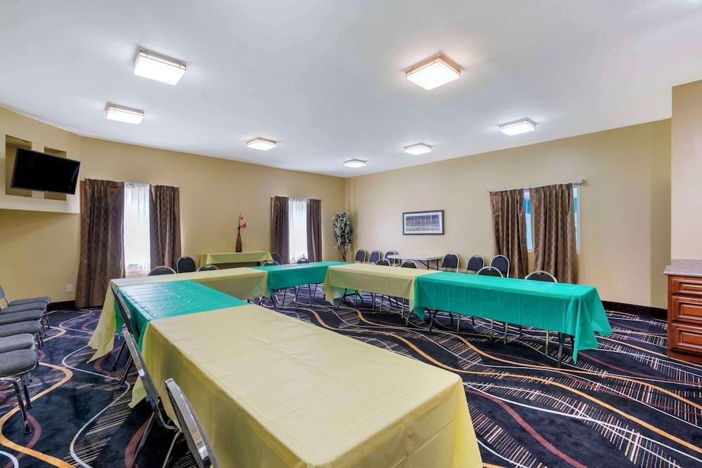 Spark by Hilton La Grange photo 35
