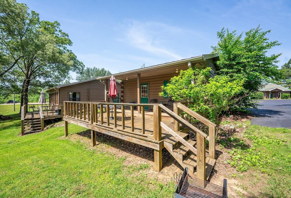 Fishtale Lodge photo 66